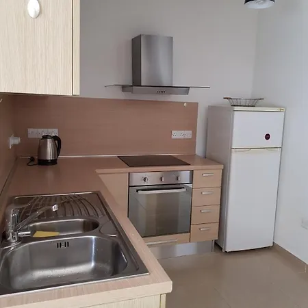 Modern Sunny Studio Apt * Limisso