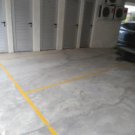 Appartamento Modern Sunny Studio Apt *