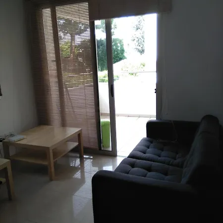 Appartamento Modern Sunny Studio Apt Limisso